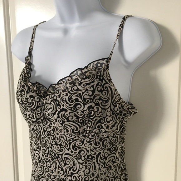 Windsor Ladies/Juniors Elegant Black-White Dress. Size 7 - Picture 4 of 7